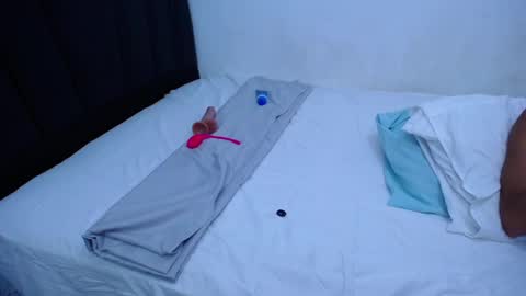 Tayron online show from 02/27/25, 04:21