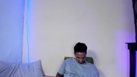 Snapshot of taysonysasha chatting on 06/30/26, 10:33 ask for cum online show from 06/30/26, 10:33