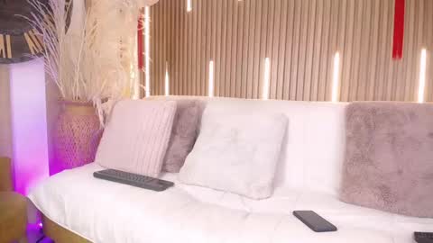 Sofia online show from 03/05/26, 09:11