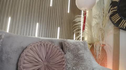 Sofia online show from 04/09/26, 08:36