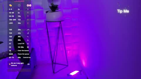 Snapshot of tbabi11 chatting on 09/26/25, 08:57 B A B I online show from 09/26/25, 08:57