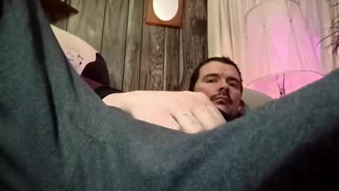 Snapshot of tbaxter95187 chatting on 02/02/26, 01:04 tbaxter95187 online show from 02/02/26, 01:04