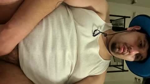 Snapshot of tboy833 chatting on 11/12/25, 11:21 Luis online show from 11/12/25, 11:21