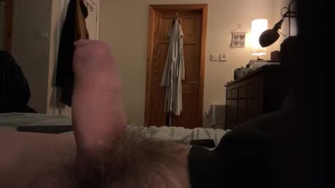 Outofchaosaworld online show from 02/05/25, 10:33