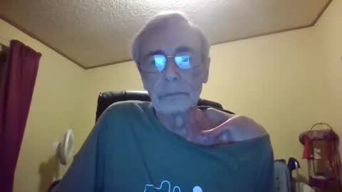 Snapshot of teak4u chatting on 05/21/26, 02:18 Teak online show from 05/21/26, 02:18