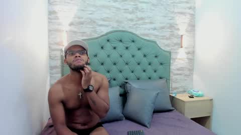 Marco y Luna  online show from 04/20/26, 11:24