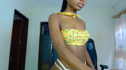 queen online show from 10/02/25, 10:33