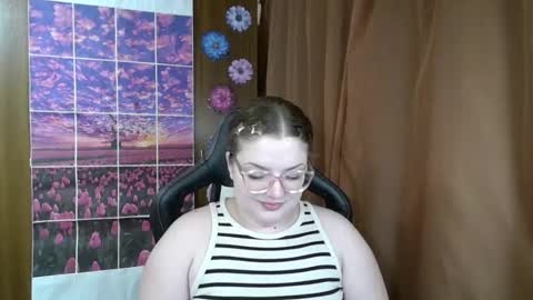 Snapshot of teasing_dora chatting on 07/22/26, 12:35 Teasing Dora online show from 07/22/26, 12:35