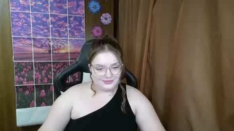 Snapshot of teasing_dora chatting on 07/25/26, 11:35 Teasing Dora online show from 07/25/26, 11:35