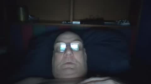 Mark online show from 10/03/25, 06:21