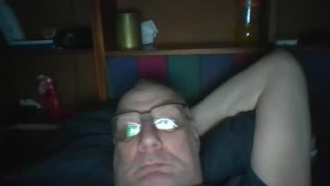 Mark online show from 05/01/26, 08:30