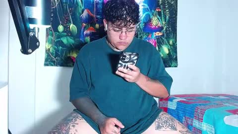 Charlee He online show from 05/30/26, 06:27