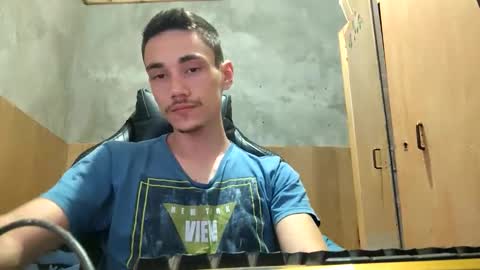 Snapshot of tecnicogatu chatting on 09/25/25, 04:49 tecnicogatu online show from 09/25/25, 04:49