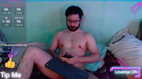 Snapshot of teddy_foster chatting on 10/17/25, 03:03 teddy_foster online show from 10/17/25, 03:03