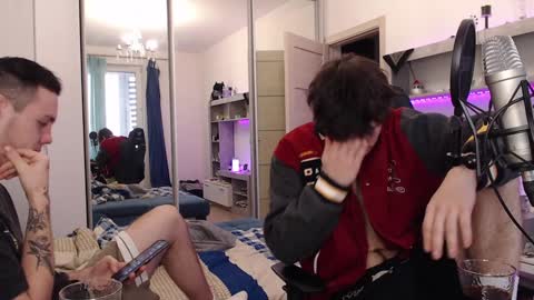 Snapshot of teddy_mode chatting on 12/10/24, 10:17 Teddy online show from 12/10/24, 10:17