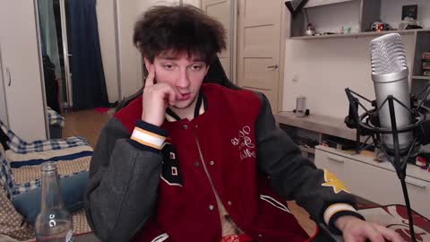 Snapshot of teddy_mode chatting on 12/11/24, 10:27 Teddy online show from 12/11/24, 10:27