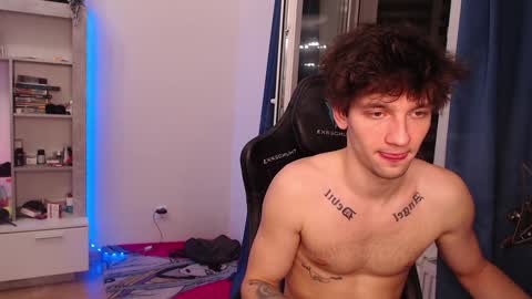 Snapshot of teddy_mode chatting on 12/20/24, 05:25 Teddy online show from 12/20/24, 05:25