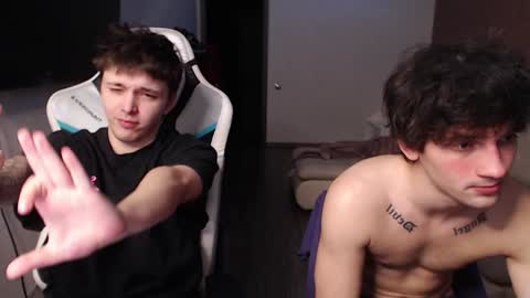 Snapshot of teddy_mode chatting on 01/25/25, 03:30 Teddy online show from 01/25/25, 03:30