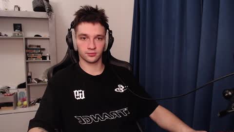 Snapshot of teddy_mode chatting on 01/30/25, 06:43 Teddy online show from 01/30/25, 06:43