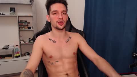 Snapshot of teddy_mode chatting on 02/13/25, 08:24 Teddy online show from 02/13/25, 08:24