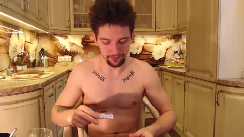 Snapshot of teddy_mode chatting on 03/09/25, 05:00 Teddy online show from 03/09/25, 05:00