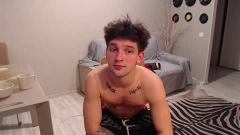 Snapshot of teddy_mode chatting on 10/02/25, 08:16 Teddy online show from 10/02/25, 08:16