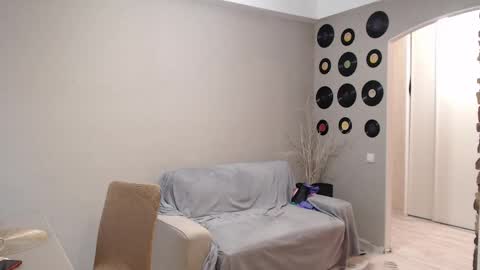 Snapshot of teddy_mode chatting on 10/13/25, 07:19 Teddy online show from 10/13/25, 07:19