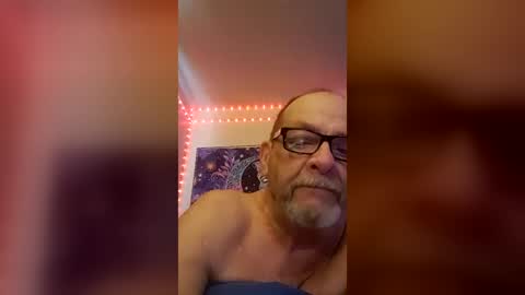 Snapshot of tedestep2 chatting on 06/18/26, 06:56 tedestep2 online show from 06/18/26, 06:56