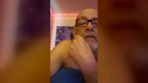 Snapshot of tedestep2 chatting on 06/20/26, 06:33 tedestep2 online show from 06/20/26, 06:33