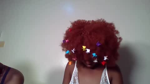 Snapshot of tee_kaicy chatting on 10/19/25, 12:11 kaicy online show from 10/19/25, 12:11