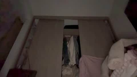 Amy No penetration Virgiin giirl online show from 06/26/26, 12:48