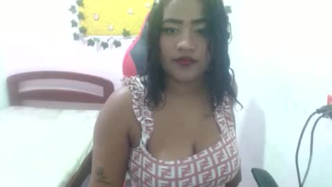 teffy latina04 online show from 10/24/25, 04:42