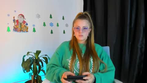 Snapshot of tekila__ chatting on 12/11/24, 08:28 tekila__ online show from 12/11/24, 08:28