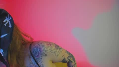 Snapshot of tekila__ chatting on 02/05/25, 12:31 tekila__ online show from 02/05/25, 12:31