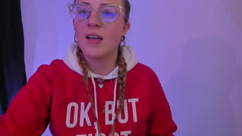 Snapshot of tekila__ chatting on 02/11/25, 11:33 tekila__ online show from 02/11/25, 11:33