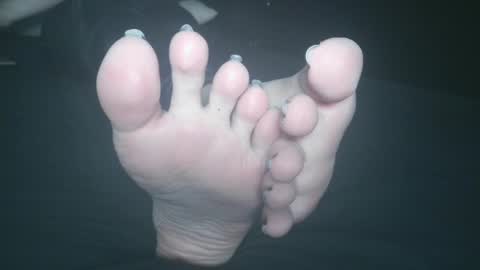 Viv West online show from 01/04/25, 04:33