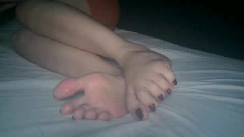 Viv West online show from 11/22/25, 04:22