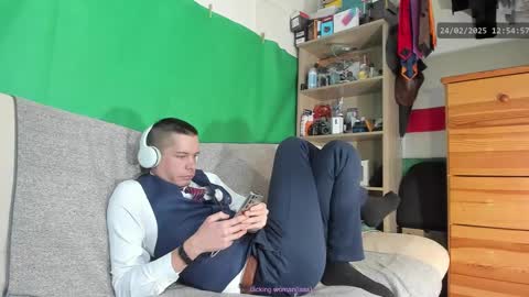 Virg Lszl online show from 02/24/25, 11:54