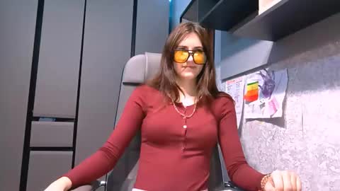 Alice online show from 10/15/25, 06:02