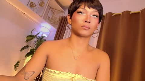 Snapshot of temptation_ashley chatting on 06/22/26, 07:38 temptation_ashley online show from 06/22/26, 07:38