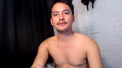 tempting_jon online show from 11/18/25, 04:00