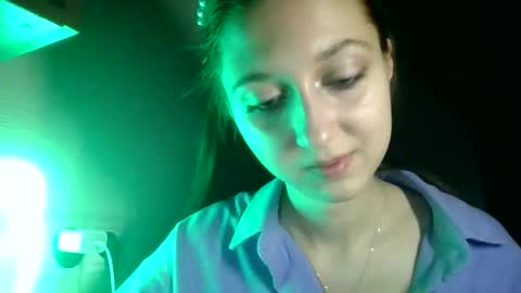 Snapshot of temptingvision chatting on 02/24/25, 09:31 temptingvision online show from 02/24/25, 09:31