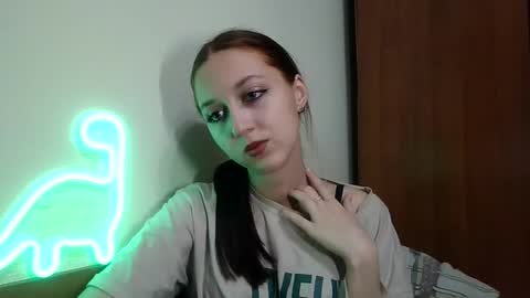 Snapshot of temptingvision chatting on 02/25/25, 06:31 temptingvision online show from 02/25/25, 06:31