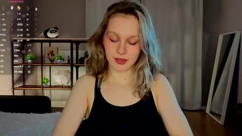 Snapshot of tender__beauty chatting on 04/21/26, 05:39 Hey Im Aneta online show from 04/21/26, 05:39