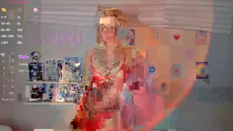 Snapshot of tender__kitty chatting on 01/27/25, 02:35 Sue online show from 01/27/25, 02:35