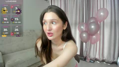 Snapshot of tender_babyyy chatting on 06/09/26, 01:34 Amina online show from 06/09/26, 01:34