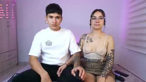 tender_dust online show from 09/14/25, 10:31