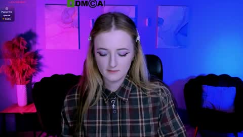 ur Louise online show from 04/01/26, 08:06