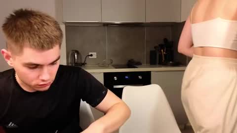 Amanda and Kenny online show from 01/28/25, 05:56