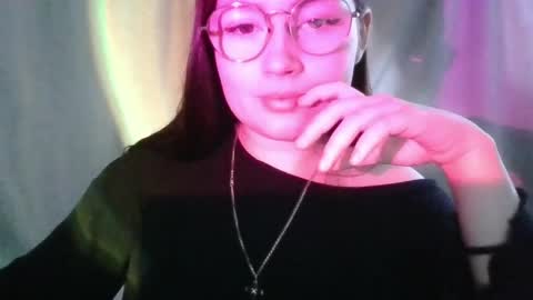 Snapshot of tendre_amelia chatting on 04/08/26, 04:34 tendre_amelia online show from 04/08/26, 04:34